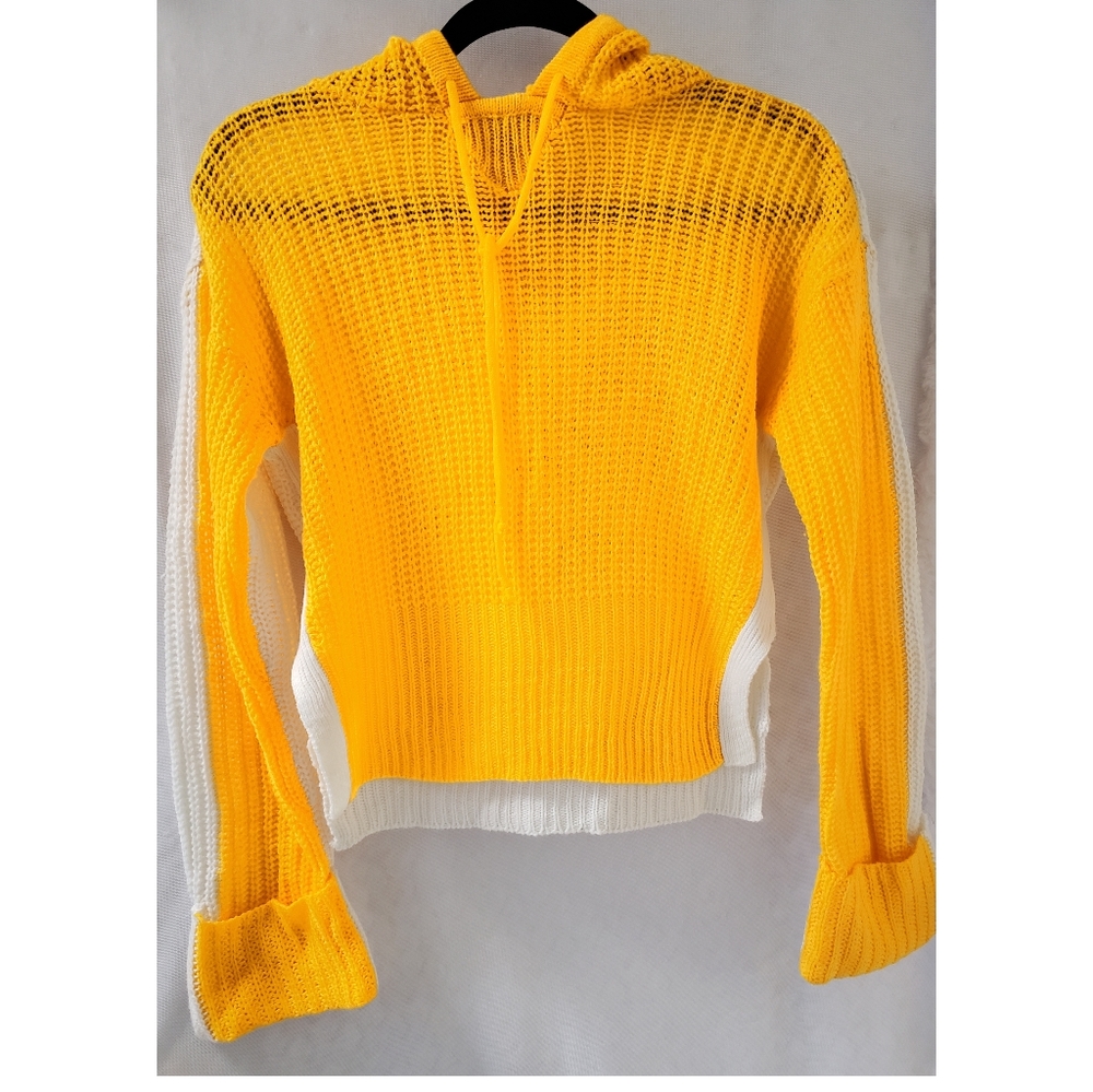 Derek Heart Cropped Sweater